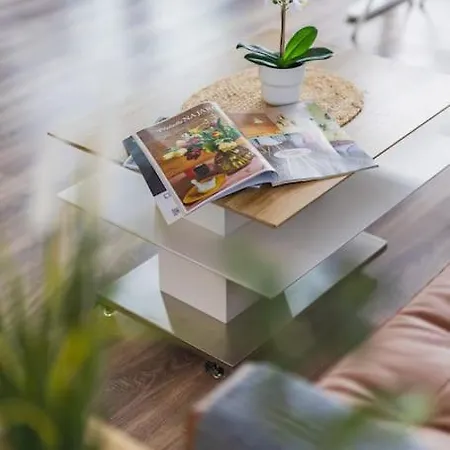 Panoramic View Close To Hockey Stadium Apartman *