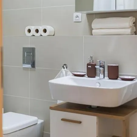 Panoramic View Close To Hockey Stadium Апартаменты Братислава