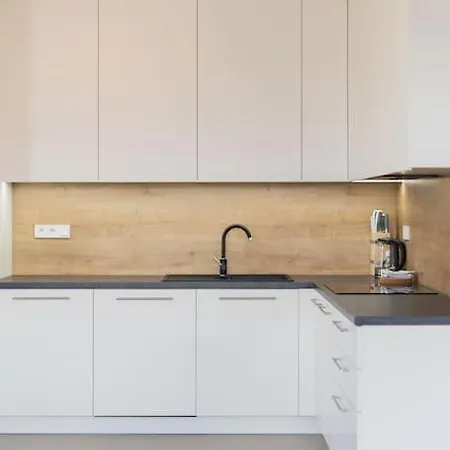 Panoramic View Close To Hockey Stadium Lägenhet *