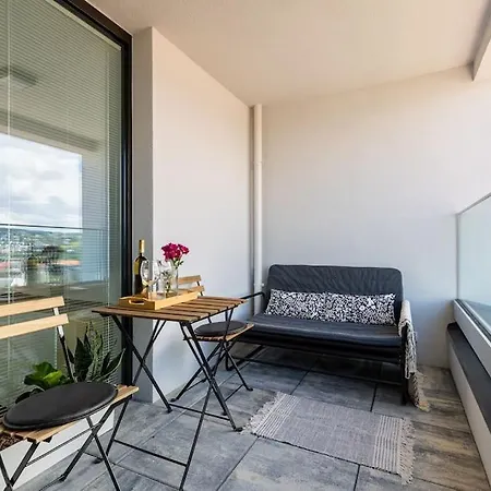 Panoramic View Close To Hockey Stadium Lägenhet Bratislava