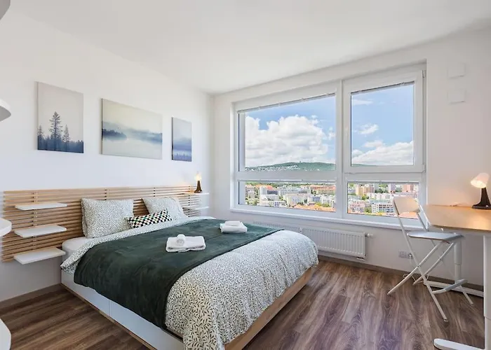 Appartement Panoramic View Close To Hockey Stadium *